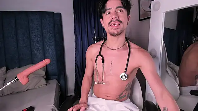 BryCams3 online show from November 8, 2025, 4:12 am