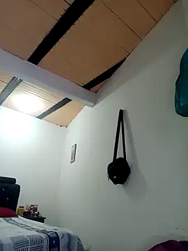 Hanna Kieran online show from October 10, 2025, 5:56 pm