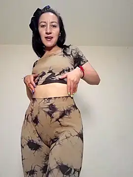 Oriana111 online show from October 28, 2025, 3:54 am