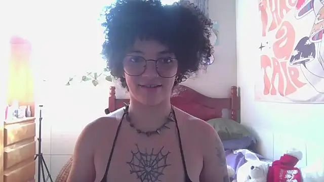 CamillyBlum online show from March 16, 2026, 8:24 pm