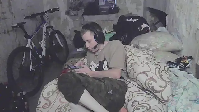 makarov1993 online show from September 22, 2025, 4:25 am