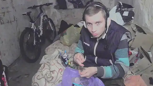 makarov1993 online show from October 21, 2025, 9:26 pm