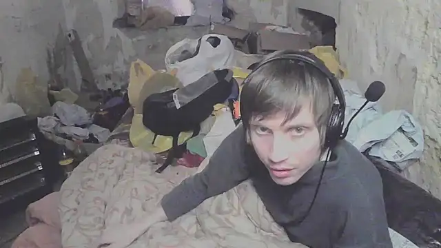 makarov1993 online show from April 8, 2026, 8:14 am