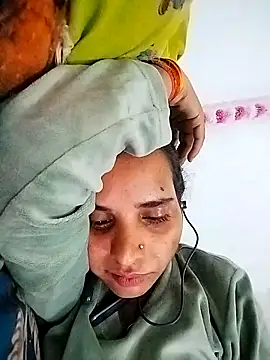 Snapshot of JHILMIL chatting on November 13, 2025, 6:18 pm JHILMIL online show from November 13, 2025, 6:18 pm