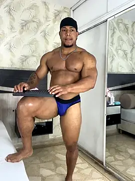 Travis lenox  online show from October 26, 2025, 2:50 am