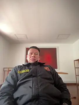 Snapshot of Manu0586 chatting on September 19, 2025, 3:34 pm Manu0586 online show from September 19, 2025, 3:34 pm