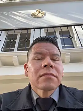 Snapshot of Manu0586 chatting on November 7, 2025, 1:22 pm Manu0586 online show from November 7, 2025, 1:22 pm