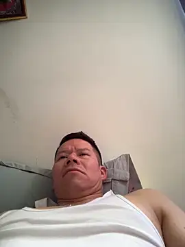 Manu0586 online show from April 2, 2026, 4:59 pm