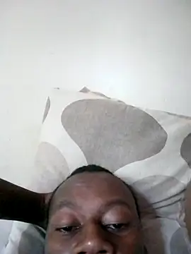 Snapshot of Tayzortee chatting on November 19, 2025, 10:26 am Tayzortee online show from November 19, 2025, 10:26 am