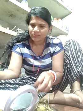 couple 71 online show from April 12, 2026, 2:33 pm