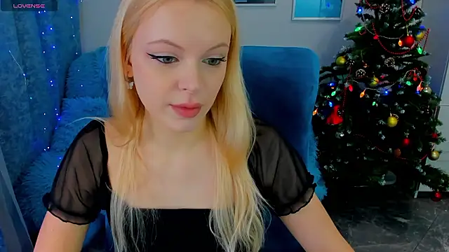 KatherineePierce online show from January 18, 2026, 4:44 pm