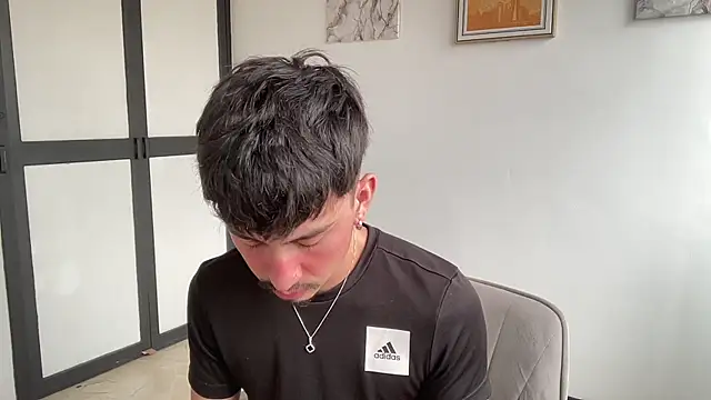 sweettaaron01 online show from February 10, 2026, 6:12 pm