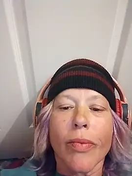 anonymity awaitsxh online show from November 7, 2025, 4:56 am