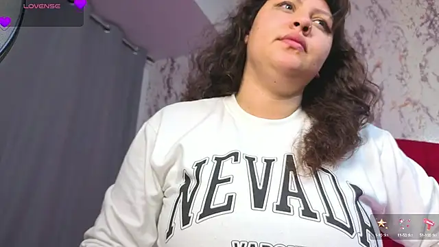 Larissa Antonella online show from October 6, 2025, 5:05 am