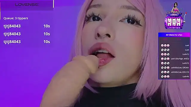 Snapshot of Moonlightt_21 chatting on November 9, 2025, 7:23 pm Moonlightt 21 online show from November 9, 2025, 7:23 pm