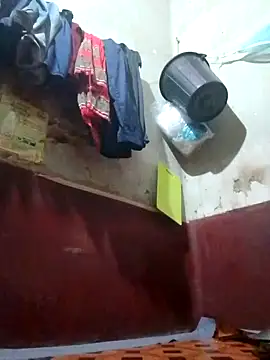 Snapshot of CatchingBouquet chatting on September 30, 2025, 1:49 pm CatchingBouquet online show from September 30, 2025, 1:49 pm