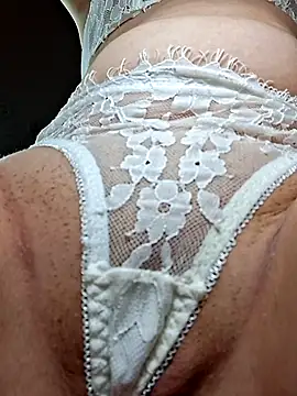 Snapshot of Olivia_OliV chatting on October 10, 2025, 1:26 am Olivia OliV online show from October 10, 2025, 1:26 am