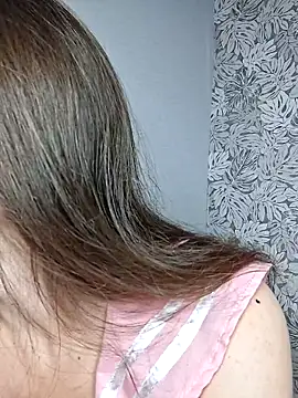 Olivia OliV online show from June 19, 2026, 12:59 am