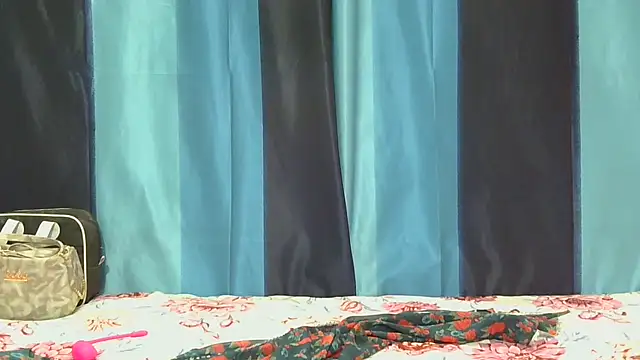 Aarti misty71 online show from September 23, 2025, 4:37 am