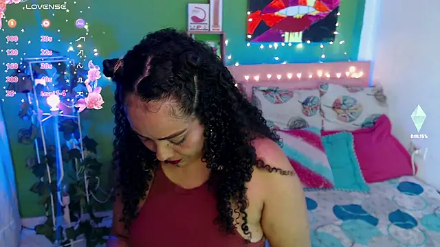 Snapshot of katherinnyazz chatting on October 7, 2025, 6:43 am katherinnyazz online show from October 7, 2025, 6:43 am