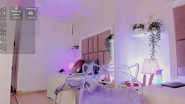 Snapshot of Alisson_Owen chatting on September 20, 2025, 4:02 am Alisson Owen online show from September 20, 2025, 4:02 am