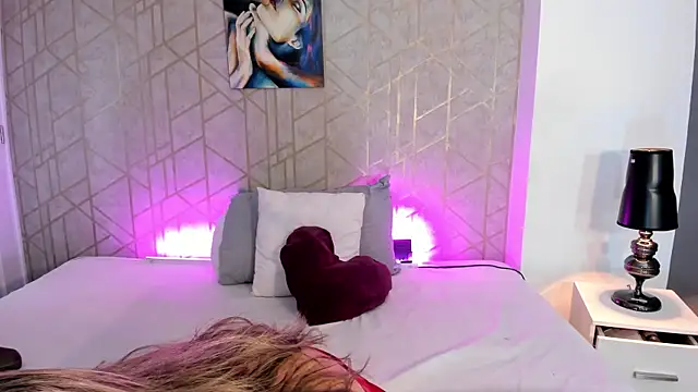 NicoleDiior online show from March 3, 2026, 3:07 pm