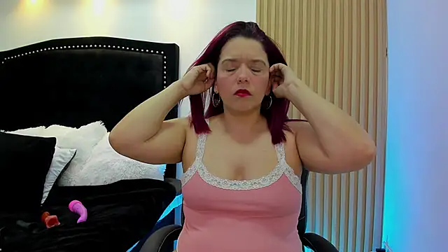 VeronicaBlake online show from May 14, 2026, 1:07 pm