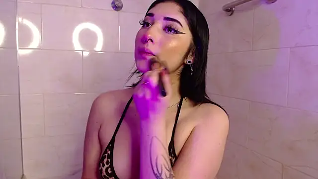 Snapshot of KattEngel chatting on September 25, 2025, 11:58 am KattEngel online show from September 25, 2025, 11:58 am