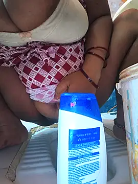 Dassing strip couple online show from May 1, 2026, 9:08 pm