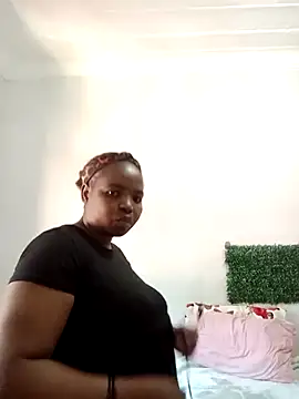 Snapshot of ShySexyBaddiexx chatting on October 16, 2025, 8:48 am ShySexyBaddiexx online show from October 16, 2025, 8:48 am