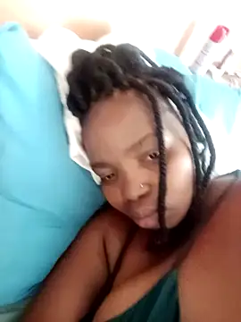 Snapshot of ShySexyBaddiexx chatting on January 8, 2026, 7:21 am ShySexyBaddiexx online show from January 8, 2026, 7:21 am