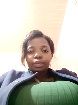 Snapshot of ShySexyBaddiexx chatting on February 14, 2026, 11:12 pm ShySexyBaddiexx online show from February 14, 2026, 11:12 pm