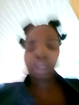 Snapshot of ShySexyBaddiexx chatting on February 22, 2026, 2:24 am ShySexyBaddiexx online show from February 22, 2026, 2:24 am