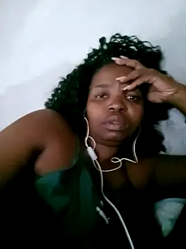 Snapshot of ShySexyBaddiexx chatting on March 13, 2026, 7:15 am ShySexyBaddiexx online show from March 13, 2026, 7:15 am