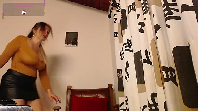 Emma Henderson online show from December 22, 2025, 11:07 am