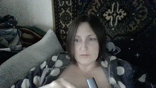 Snapshot of AllaSowinskaya chatting on November 9, 2025, 8:23 am AllaSowinskaya online show from November 9, 2025, 8:23 am