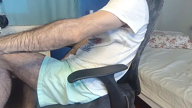 Snapshot of flydirty chatting on November 8, 2025, 12:27 pm flydirty online show from November 8, 2025, 12:27 pm