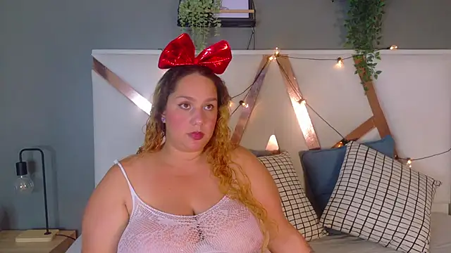 JenaCooper  online show from June 3, 2026, 2:58 am