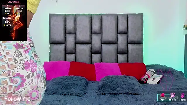 miaroberts69 online show from October 8, 2025, 11:57 pm