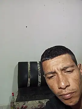 paisita122 online show from February 17, 2026, 1:02 am