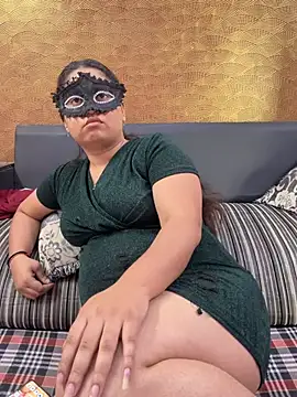 Snapshot of Iampriyaaa15 chatting on April 2, 2026, 7:28 am Iampriyaaa15 online show from April 2, 2026, 7:28 am