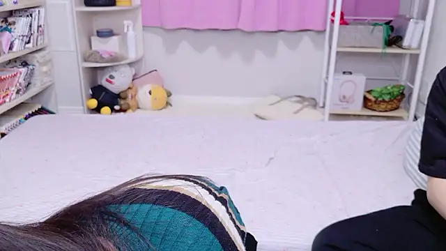 OSUSHI-CHAN online show from March 18, 2026, 4:54 pm