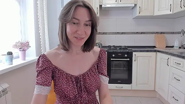 GoodGlamorGirl online show from June 4, 2026, 5:24 am