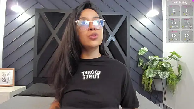 Snapshot of zoe_martins_ chatting on September 22, 2025, 5:26 pm zoe martins online show from September 22, 2025, 5:26 pm