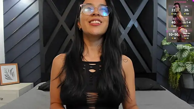 Snapshot of zoe_martins_ chatting on October 8, 2025, 5:21 pm zoe martins online show from October 8, 2025, 5:21 pm