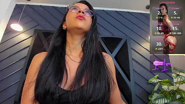 Snapshot of zoe_martins_ chatting on November 4, 2025, 5:23 pm zoe martins online show from November 4, 2025, 5:23 pm