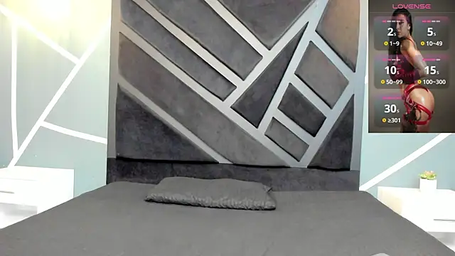 Snapshot of zoe_martins_ chatting on November 5, 2025, 7:25 pm zoe martins online show from November 5, 2025, 7:25 pm