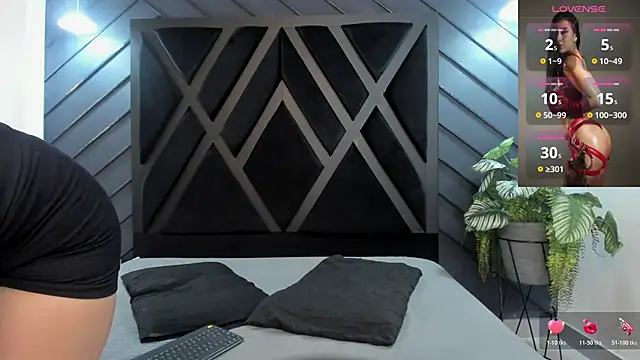 Snapshot of zoe_martins_ chatting on November 13, 2025, 5:23 pm zoe martins online show from November 13, 2025, 5:23 pm