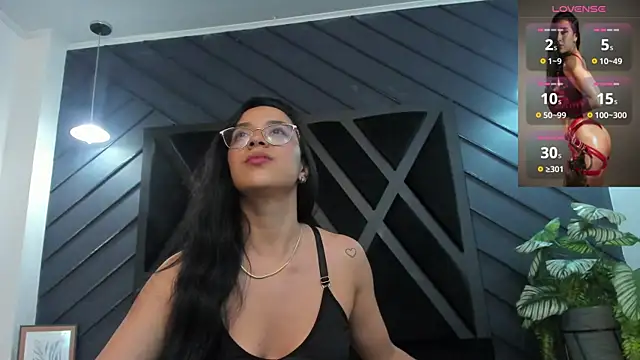 Snapshot of zoe_martins_ chatting on November 14, 2025, 5:44 pm zoe martins online show from November 14, 2025, 5:44 pm