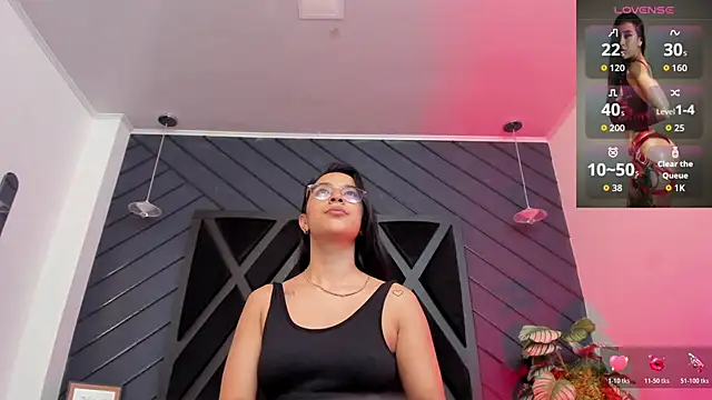 Snapshot of zoe_martins_ chatting on November 27, 2025, 5:48 pm zoe martins online show from November 27, 2025, 5:48 pm